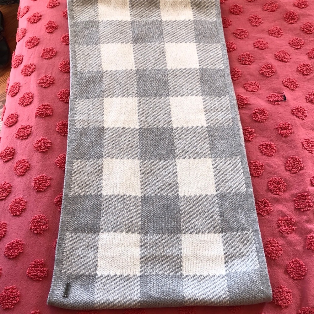 Tommy Hilfiger knit infinity scarf